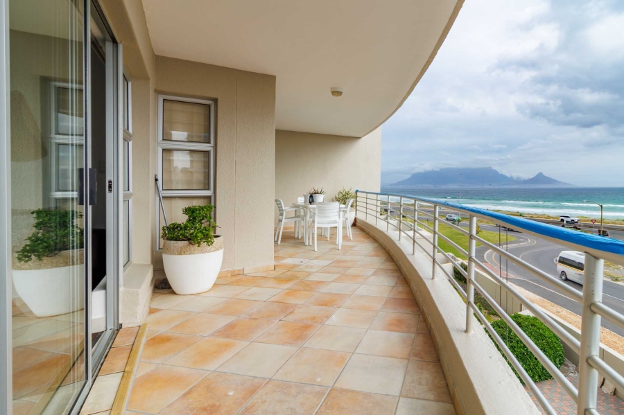 To Let 3 Bedroom Property for Rent in Bloubergrant Western Cape